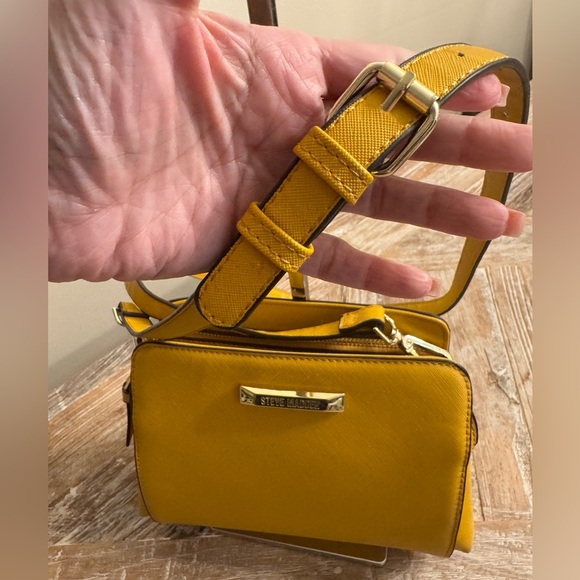 Steve Madden - Picture 5 of 14